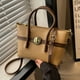 thumbnail image 5 of Nuevo bolso de hombro de moda, bolso de mano de cuero de PU, bolso de hombro tipo clutch, color caqui, 5 of 6