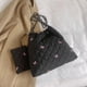 thumbnail image 2 of Bolso de hombro acolchado para mujer con estampado de lazo simple y bolso pequeño (albaricoque), 2 of 8