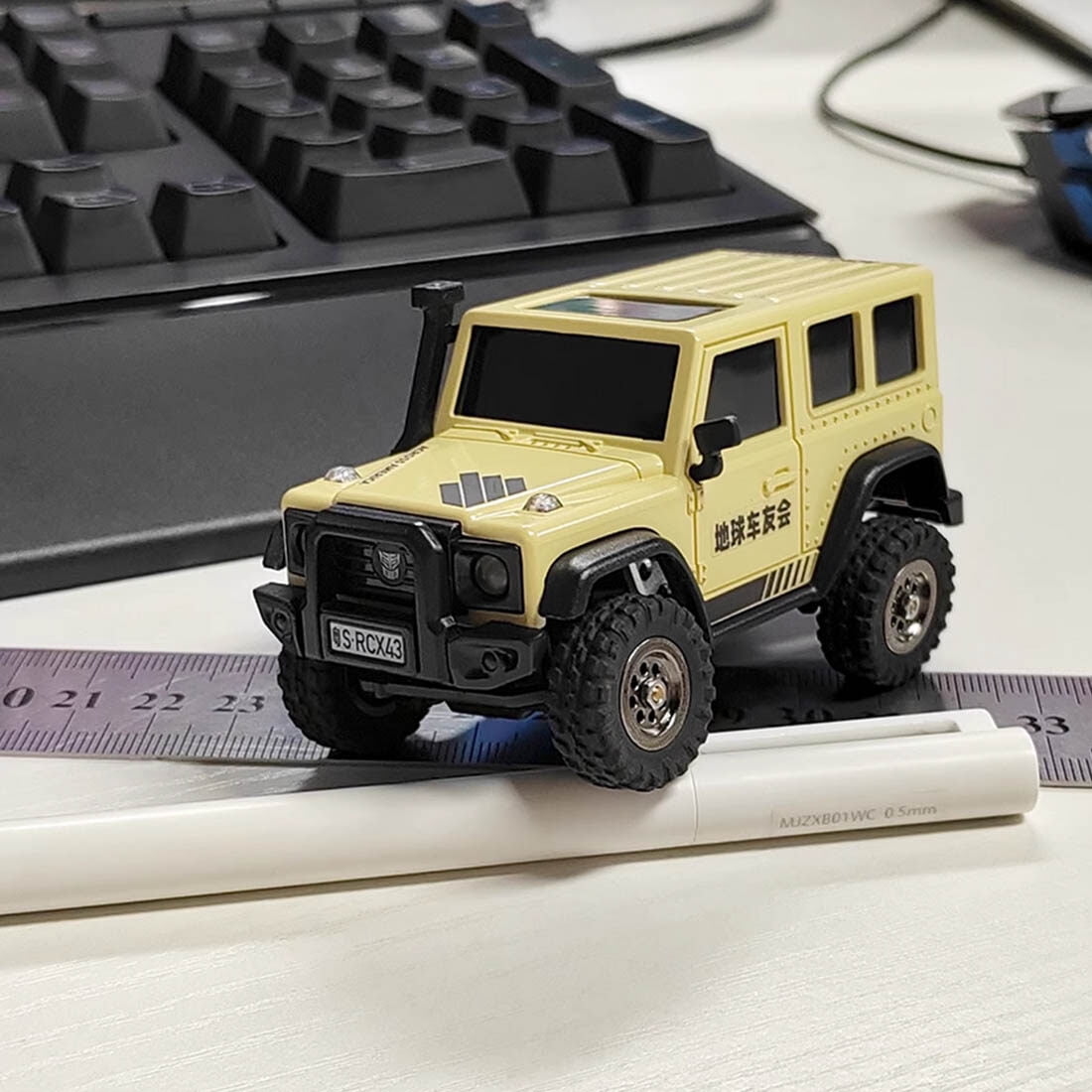 LDARC X43 RC Rock Crawler, 2.4GHz Full Proportional Remote Control Climbing Car with Lights & Suspension, 1:43 Scale Mini Off-Road Model Vehicle for Gifts & Enthusiasts (RTR Version)