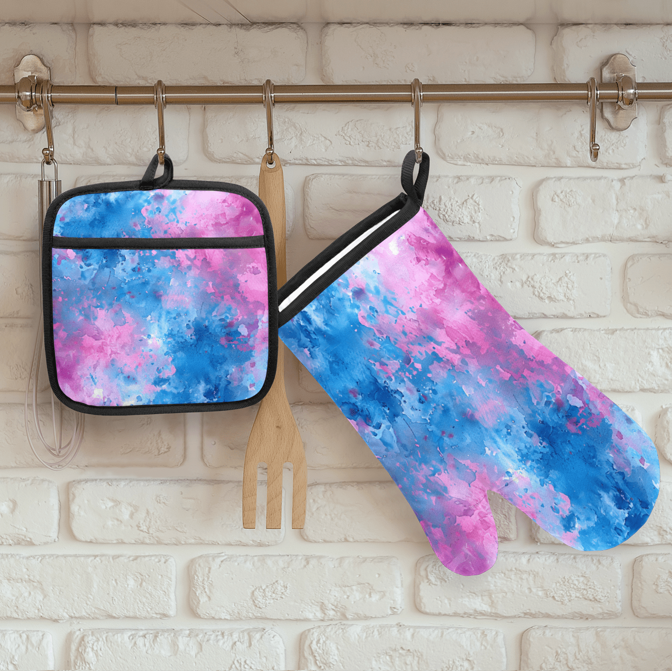 CURLYOOT Tie Dye Oven Mitts and Pot Holders Sets of 2, Non-Slip Washable Watercolor Textured Hot Pads and Oven Gloves for Kitchen Cooking Baking