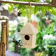 thumbnail image 4 of Xihbxyly Casita de Madera para Pájaros, Acogedora Caja Nido, Diseño Colgante, Atractiva Decoración para El Jardín, Madera Natural, Santuario de Aves para Exteriores, Tamaño 12 X 6 X 6 Cm, Ideal para, 4 of 7