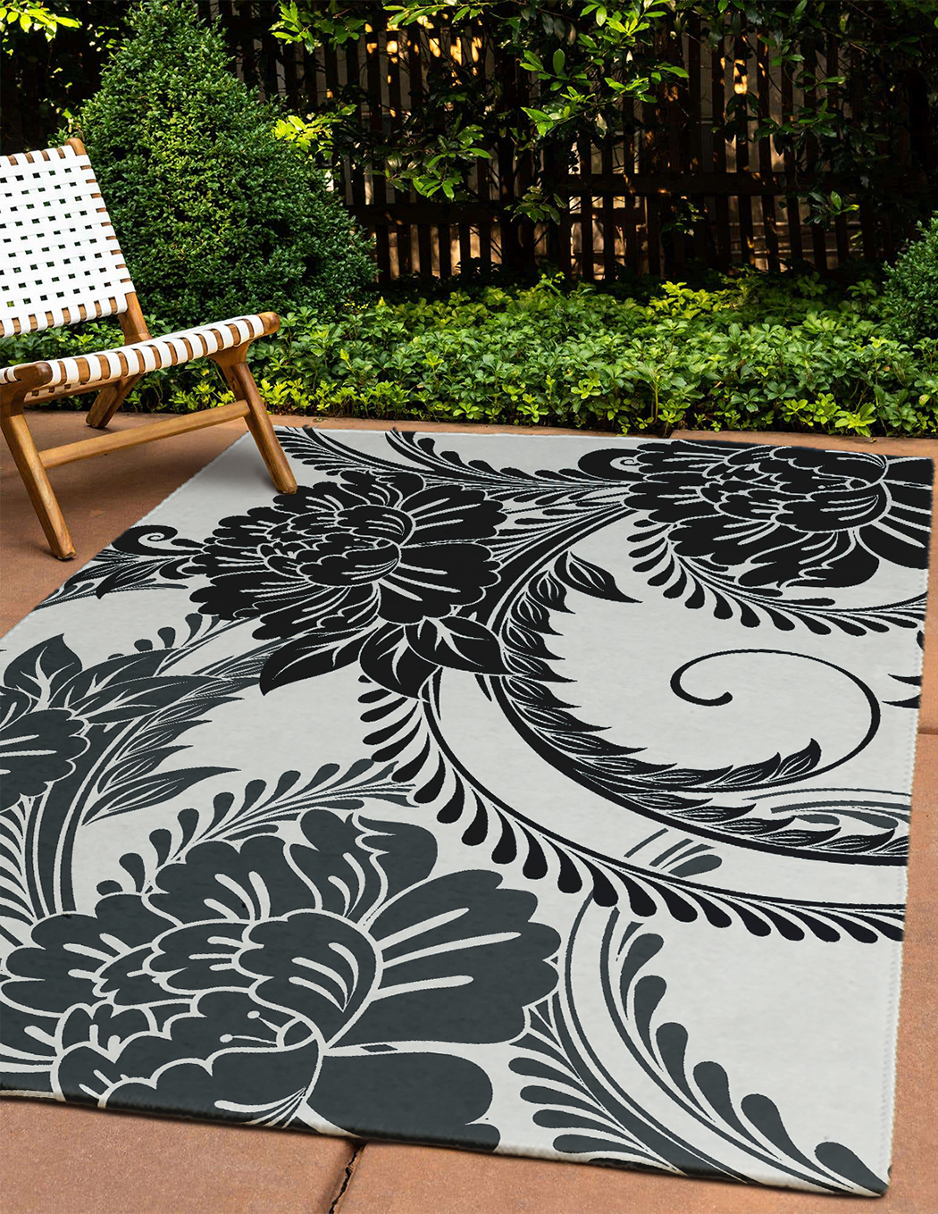 4' x 6' Simply Daisy Flower Flourish French Country Chenille Area Rug, Black