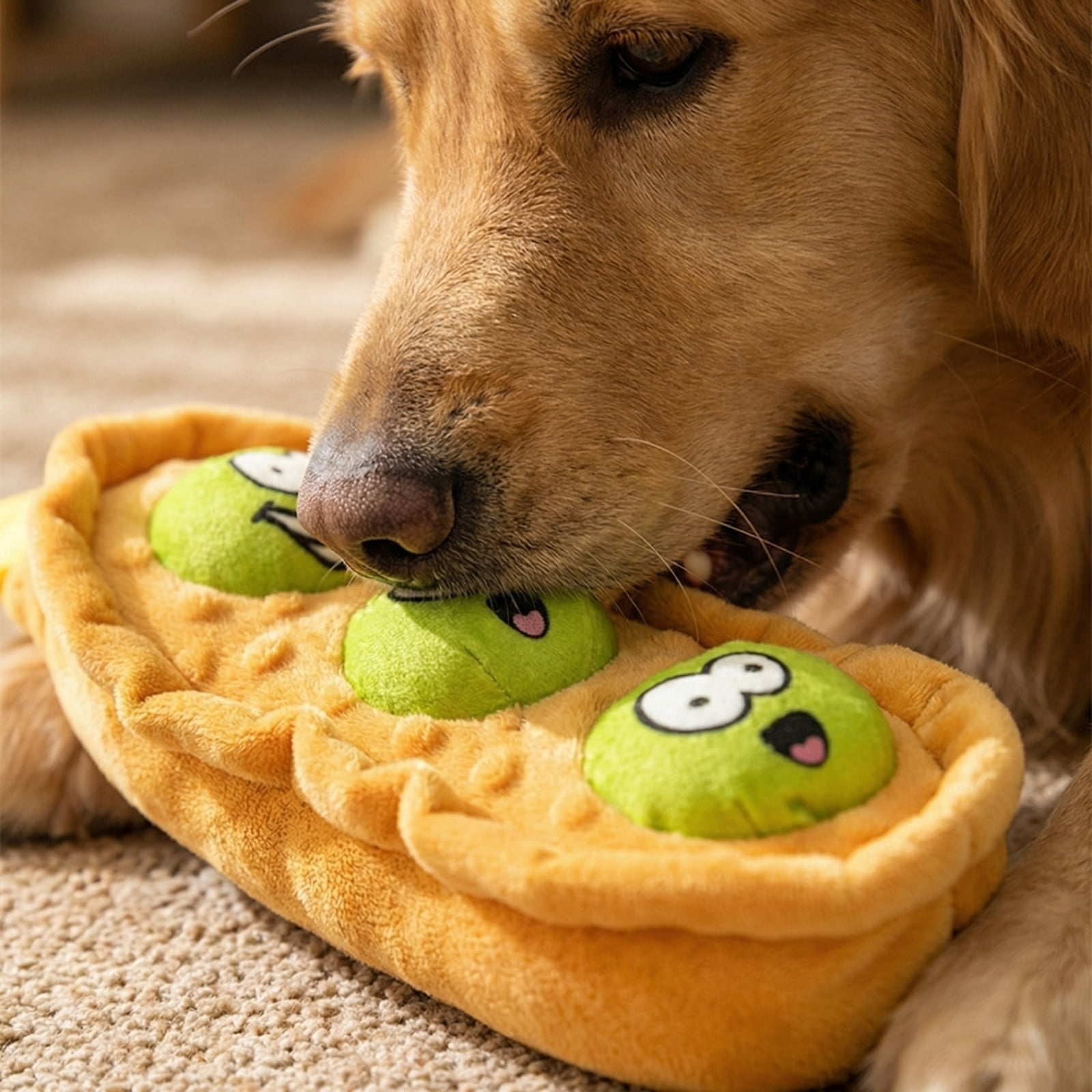 Interactive Squeaky Dog Plush Toy – Cute Plush Pea Pod with 3 Squeaky Balls and Crinkle, Puzzle Toy for Puppies and Gentle Chewers