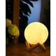 thumbnail image 2 of Lampara En Forma De Luna 3D VIMI 16 Colores Táctil recargable, 2 of 12