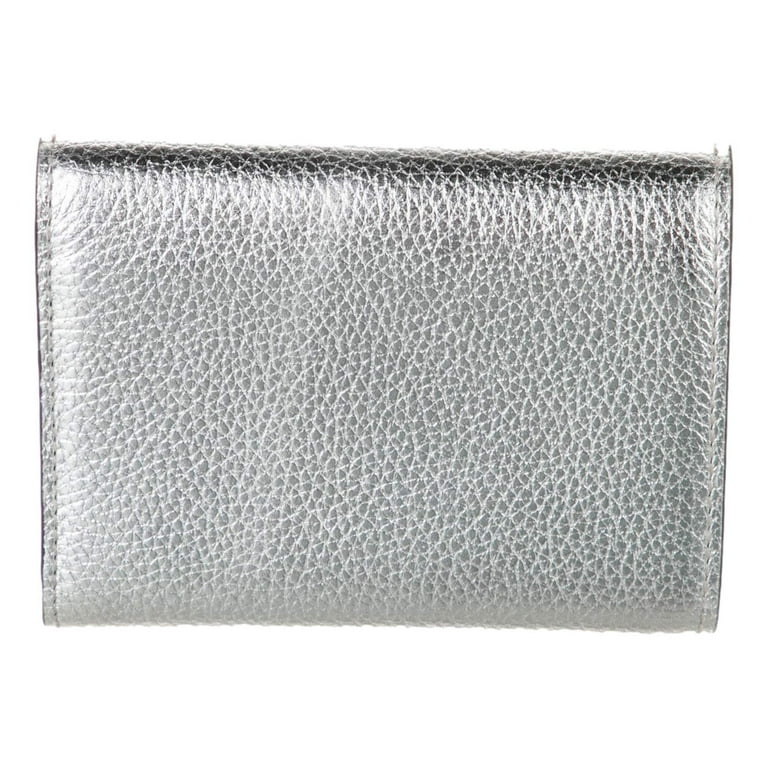 Jimmy Choo★LONI ロゴ メタリックレザー 三つ折り財布 SILVER Jimmy Choo Loni Silver Leather Embossed Logo Tri-Fold Card
