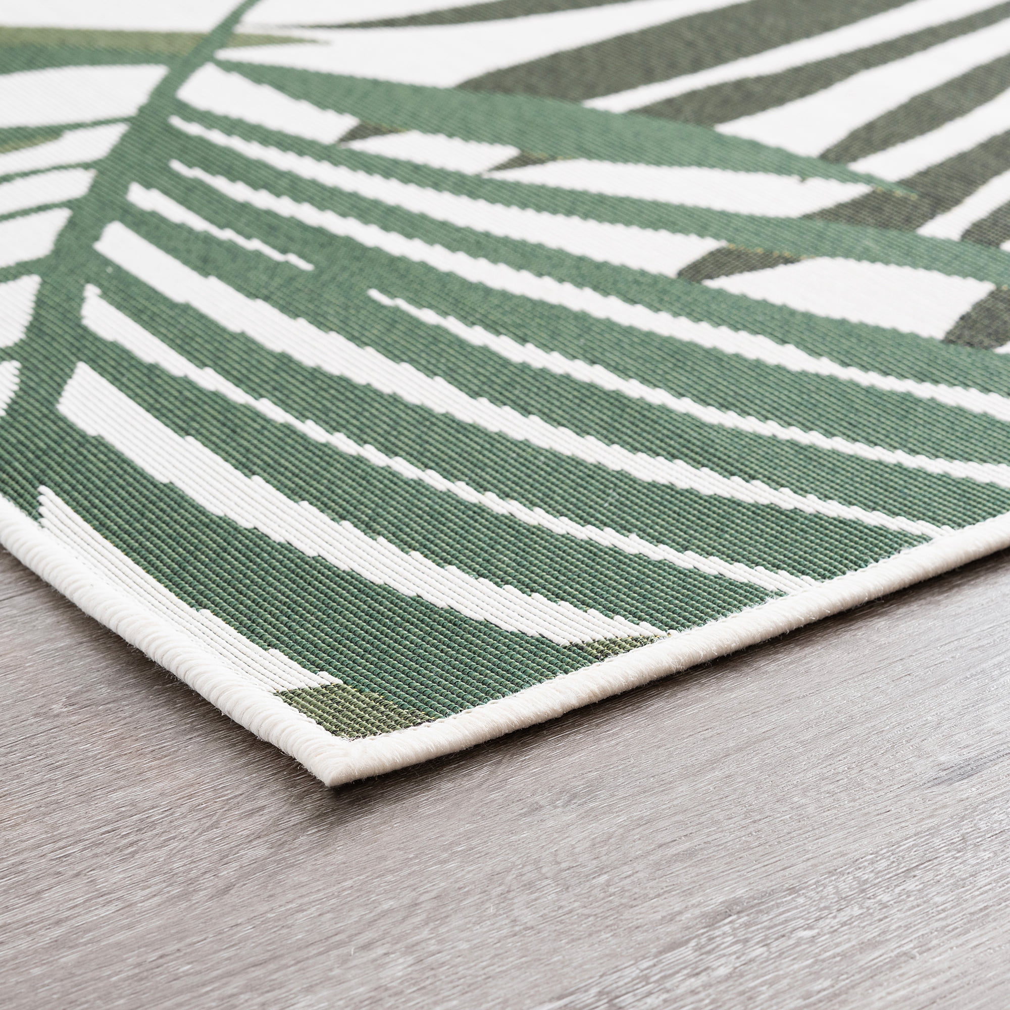 Stunning Transitional 9' x 12' Cream and Green Polypropylene Outdoor Area Rug