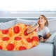 thumbnail image 5 of Manta TAKTUK con diseño de pizza, toalla térmica, ligera y suave, de franela, decorativa y novedosa, perfecta para usar en la cama, sofá o sillón, ideal como regalo para niños. Artículos en, 5 of 5