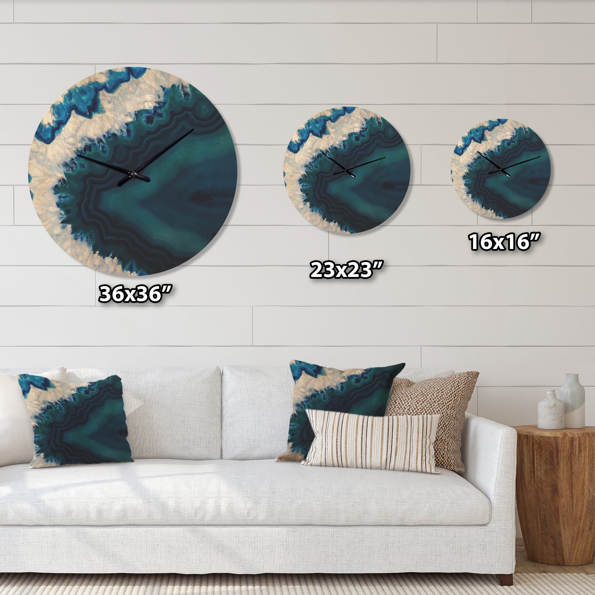Designart 'Abstract Blue Brazilian Geode ' Modern Wood Wall Clock