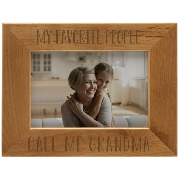 Fine Photo Gifts 6x4 My Favorite People Call Me Grandma Alder Wood Picture Frame