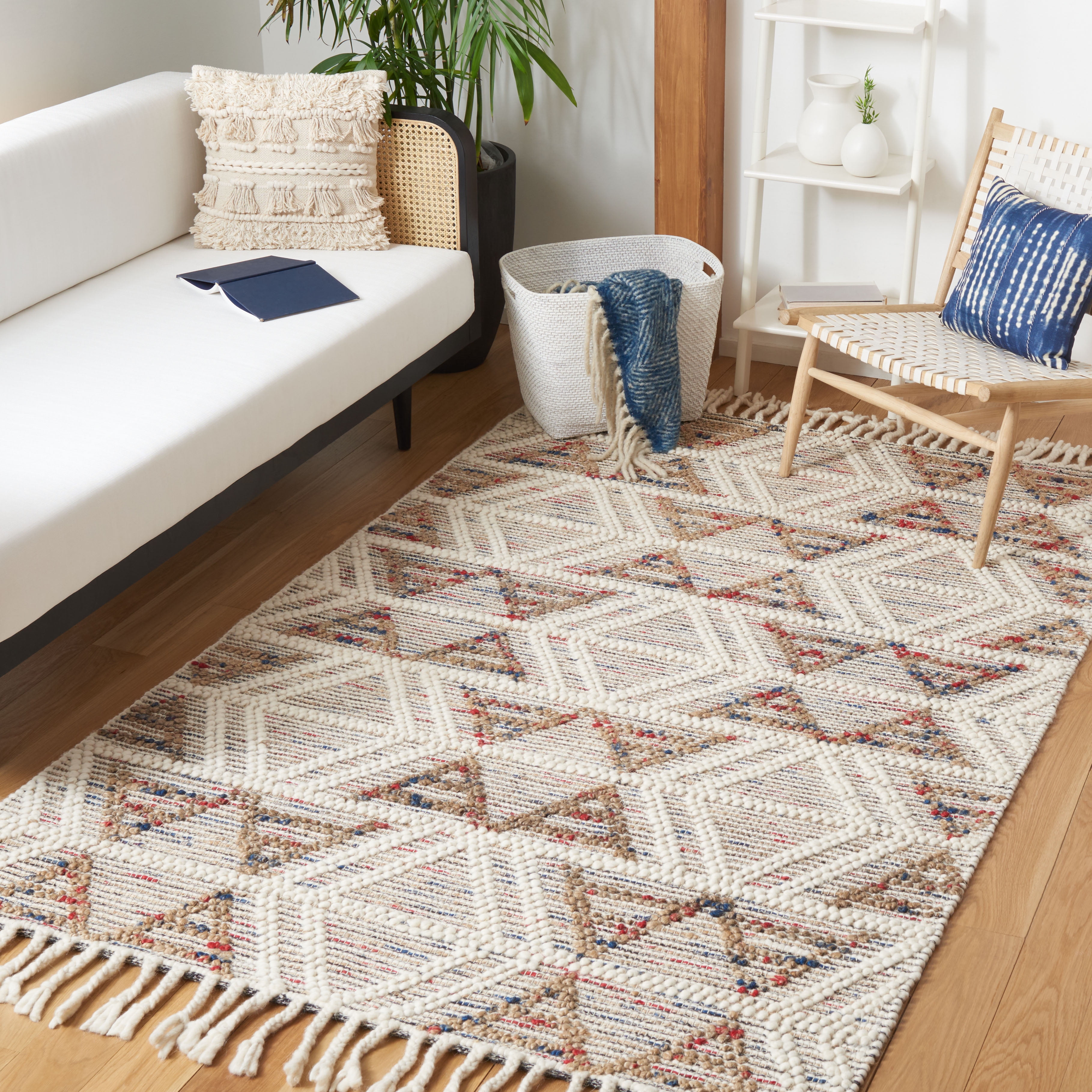 SAFAVIEH Natura Cynarra Southwestern Area Rug, Ivory/Red, 6' x 6' Square