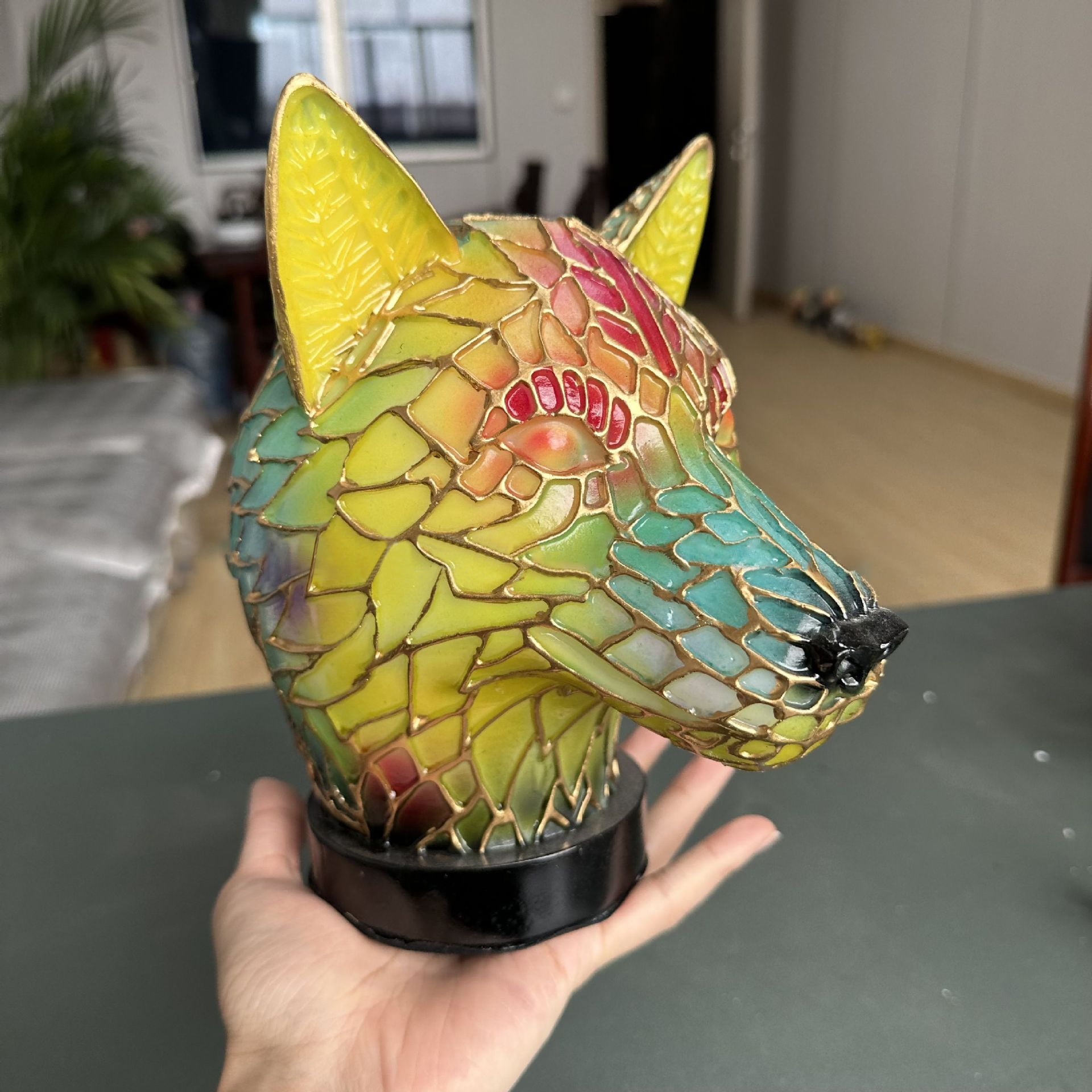 Colorful Strange Animal Series Night Light, Retro Stained Resin Tabletop Lamps for Desktop Decoration and Christmas Gifts