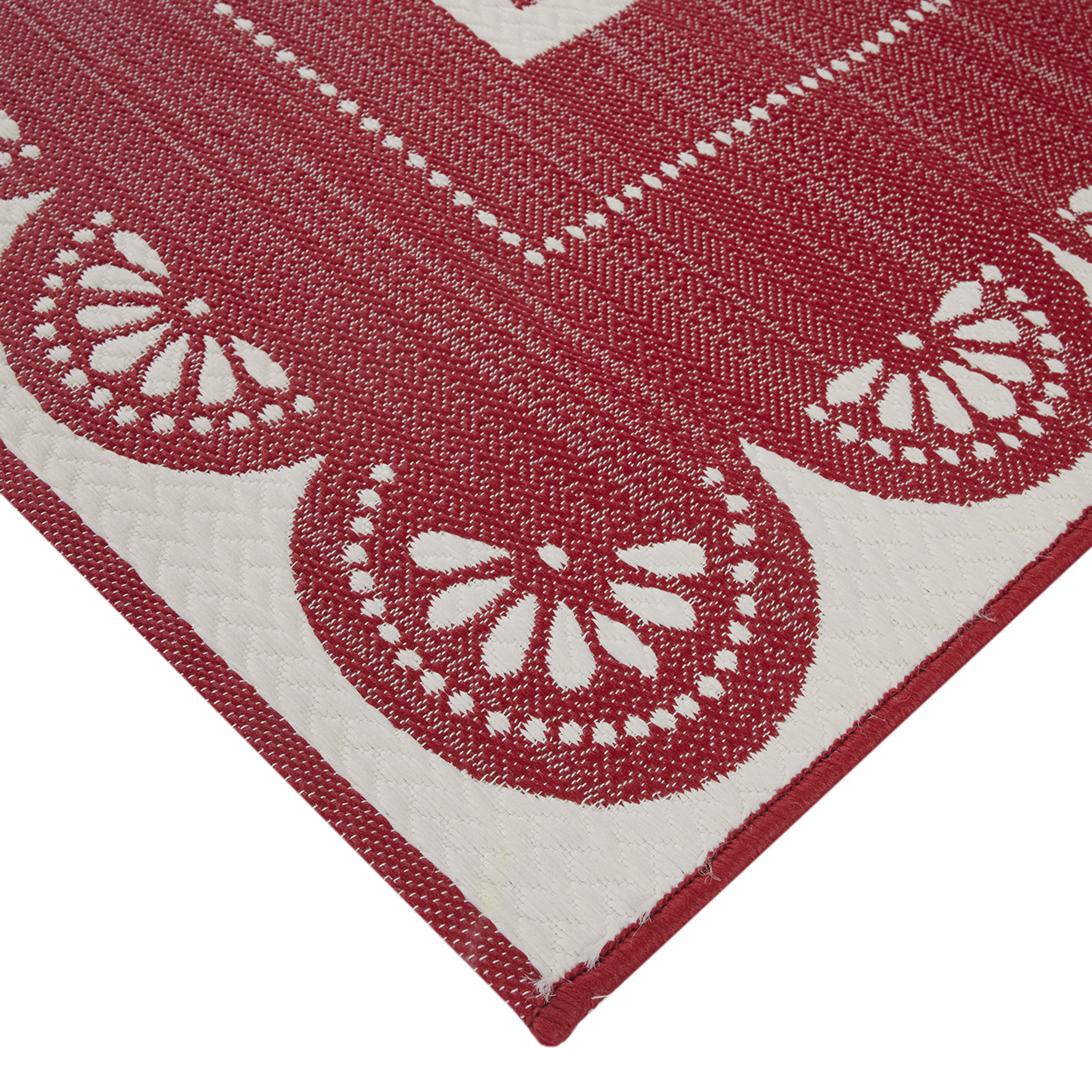 The Pioneer Woman Red Scallop Outdoor Rug, 5' x 7' - image 3 of 5