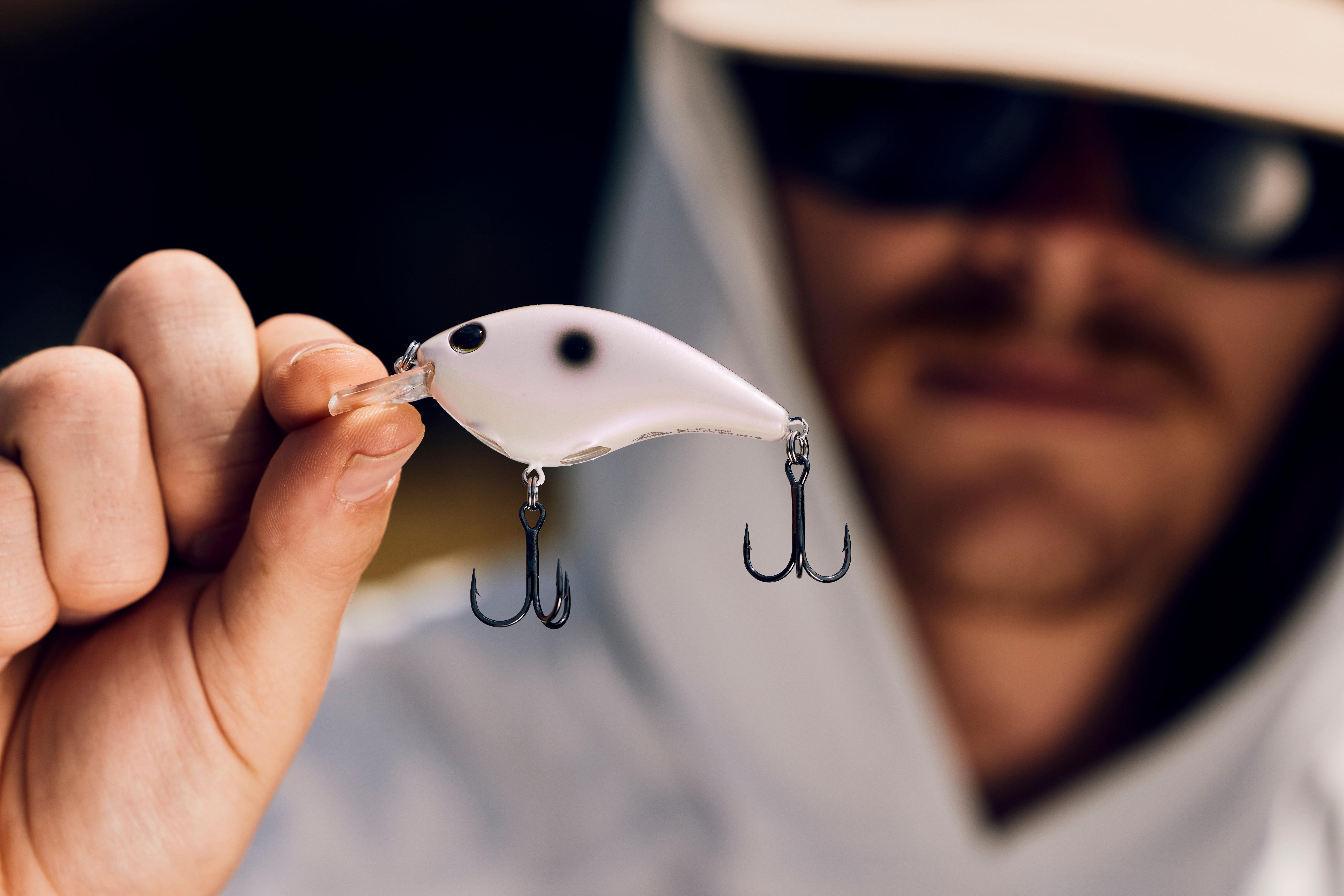 Berkley Clickin’ Frittside Lure, Firetail Green Craw, 5 Junior (1/4 oz)