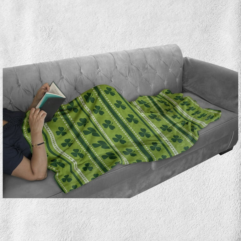 Green Soft Flannel Fleece Throw Blanket Traditional Irish Pattern