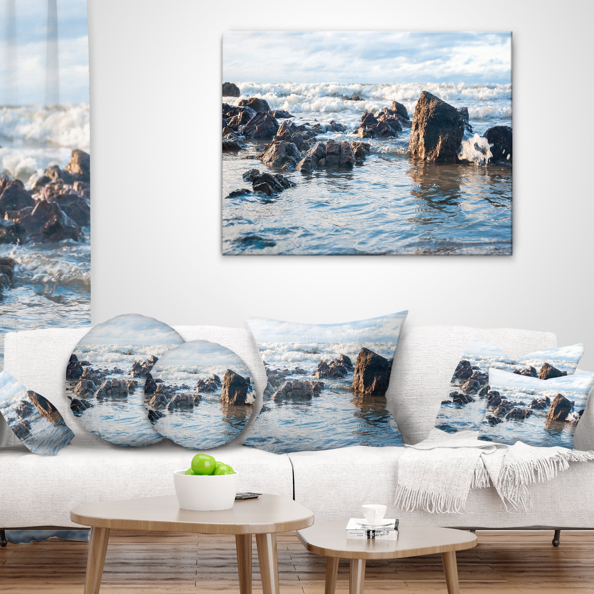 Designart Sea Foam in Empty Rocky Seaside - Seascape Throw Pillow - 18x18