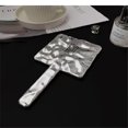 thumbnail image 4 of Espejo cuadrado con forma de líquido Ins, mini espejo de mano para maquillaje, espejo de viaje, espejo de belleza portátil metálico, regalos, 4 of 6