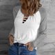 thumbnail image 3 of Camiseta Manga Larga Cuello Redondo Ahuecado Bloqueo De Color Tops Básicos Casuales para Mujer Blanco y Gris S, 3 of 6