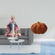 thumbnail image 2 of Adorno de calabaza acrílico decorativo de pie con base para mesa, ideal para fiestas, hogar, estantería, festivales, dormitorio, sofá o cojín., 2 of 8