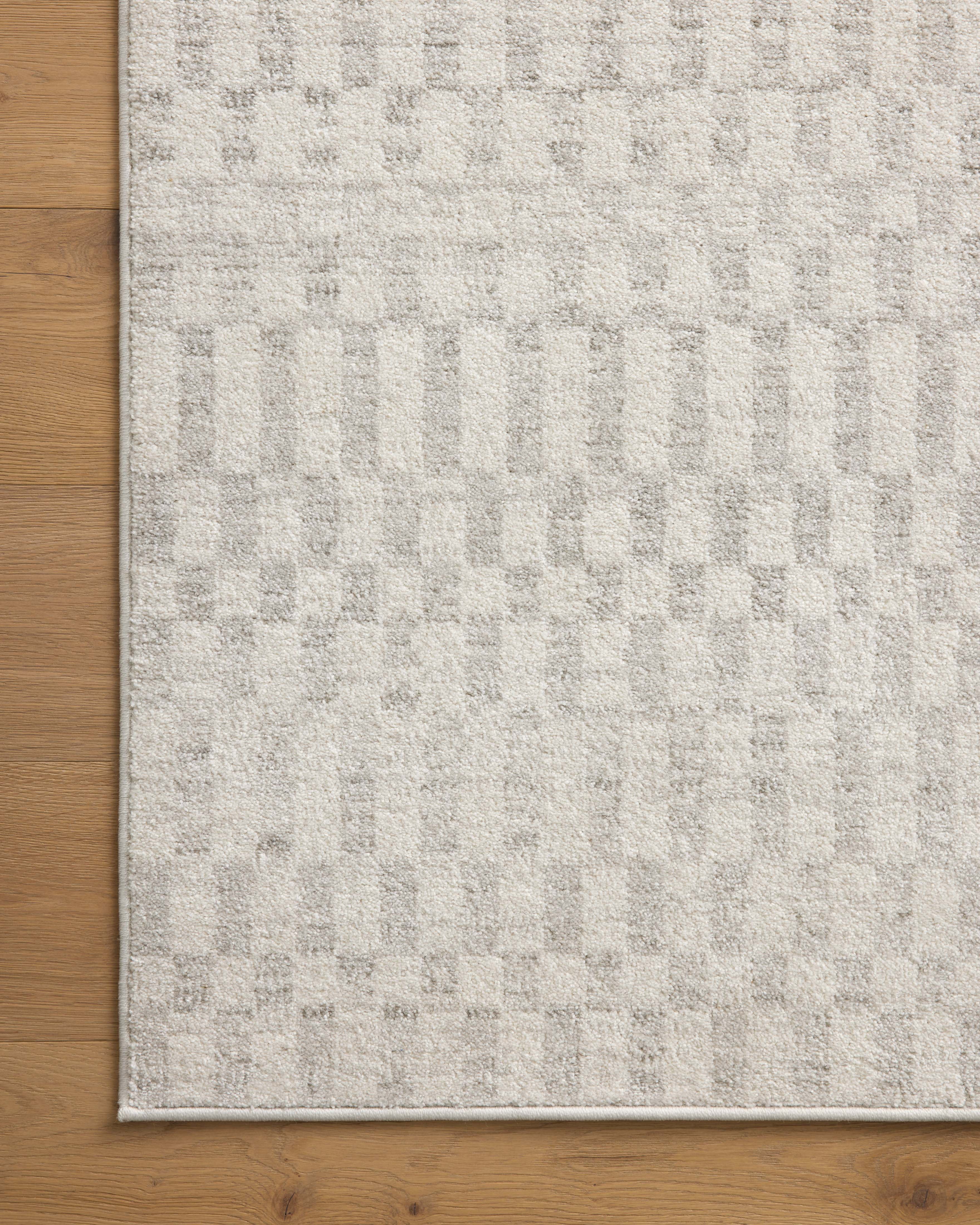 Loloi Kamala Ivory / Grey 2'-7" x 8'-0" Runner Rug