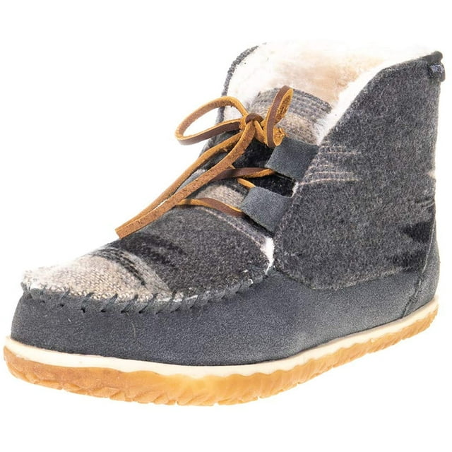 Minnetonka Womens Torrey Suede Indoor and Outdoor Bootie Slippers