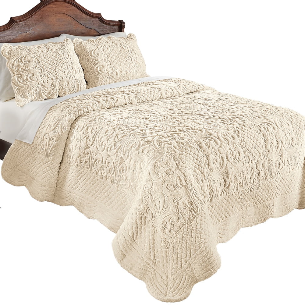 King Chocolate Collections Etc Elegant Ultra-Soft Faux Fur Plush Quilt Bedding with Scalloped Edges and Scroll and Lattice Patterns