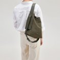 thumbnail image 5 of Bolso de mano mediano con efecto gomoso de Songmont, 5 of 5