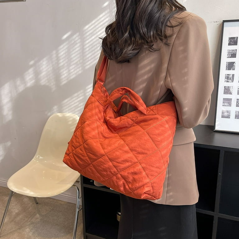 QUILTED SHOULDER BAG WITH CHAIN - Orange