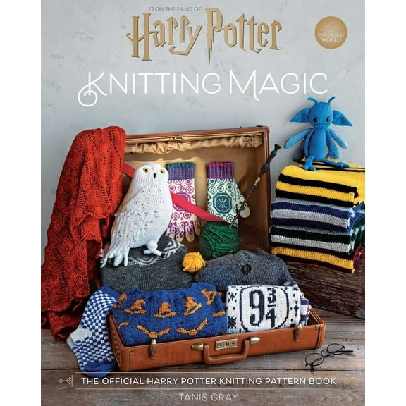 Harry Potter: Knitting Magic: The Official Harry Potter Knitting Pattern Book, (Paperback)