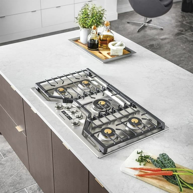 Café™ 36 Stainless Steel Gas Cooktop