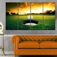 thumbnail image 1 of Tableau sur toile imprimée Design Art Paysage Balle de golf près le trou, 1 of 3