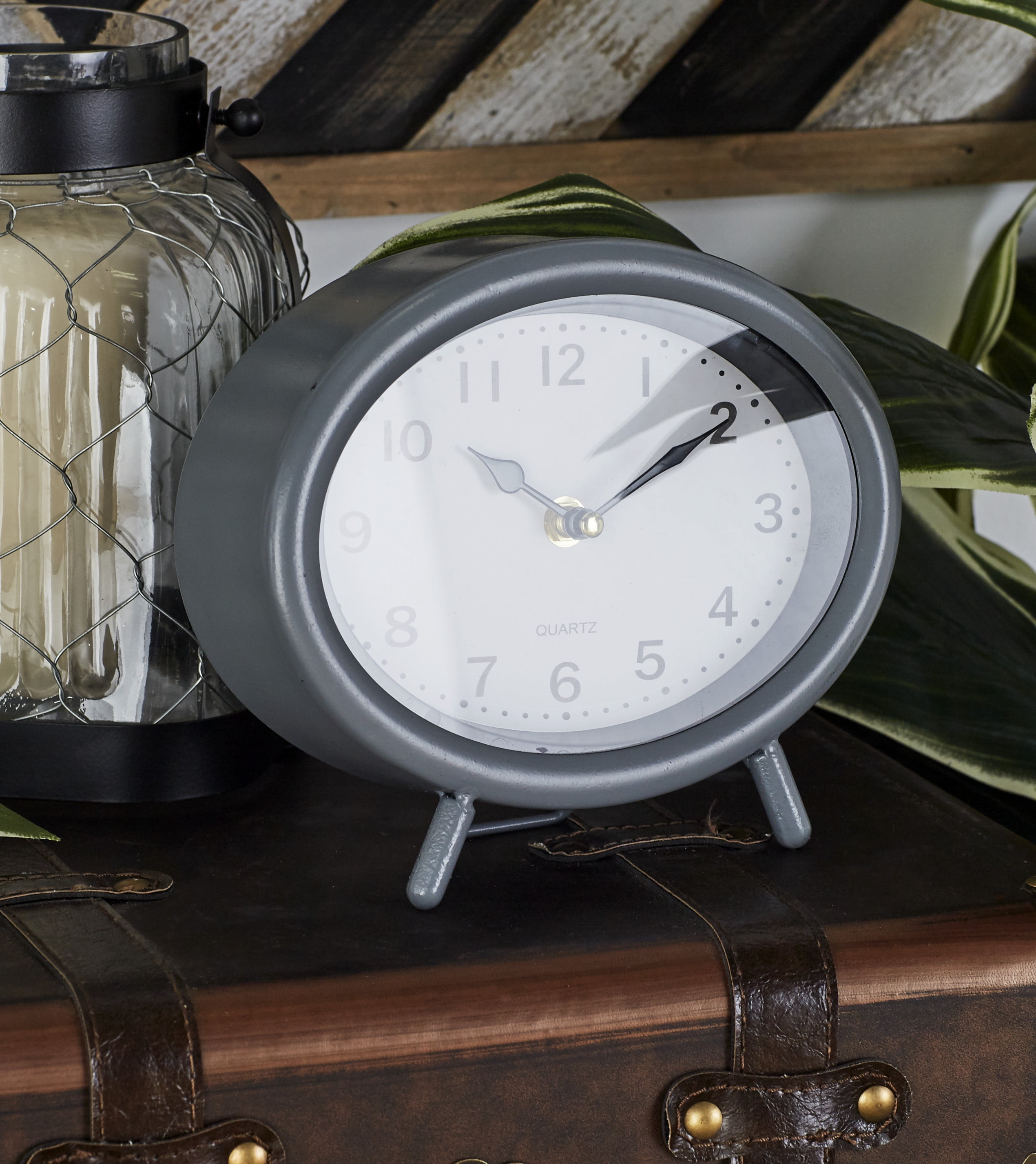 DecMode Indoor 8"W, 7"H Black Analog Traditional Tabletop Clock