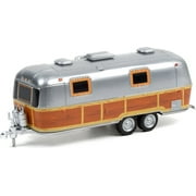 1972 Airstream Double-Axle Land Yacht Safari Custom Woody in 1:64 scale by Greenlight