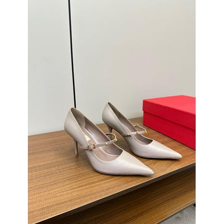 

HHH Pointed Toe Strap Rivet High Heels Women 2024 New Man Attracted with Skirt Nude Color Toe Cap Stilettos Internet Hot Shoes
