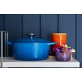 thumbnail image 4 of Horno holandés Le Creuset de hierro fundido esmaltado Signature de 12,5 litros Mar, 4 of 5