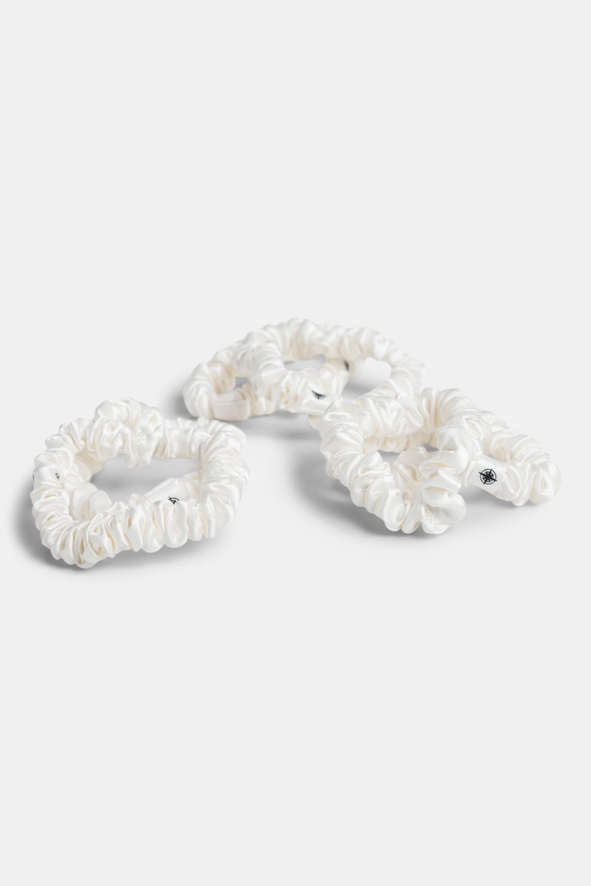 Fishers Finery 25 Momme Pure Mulberry Silk Skinny Scrunchies - Hair Tie Set for Thin Hair, Prevents Breakage and Frizz (White- 6 Pk)