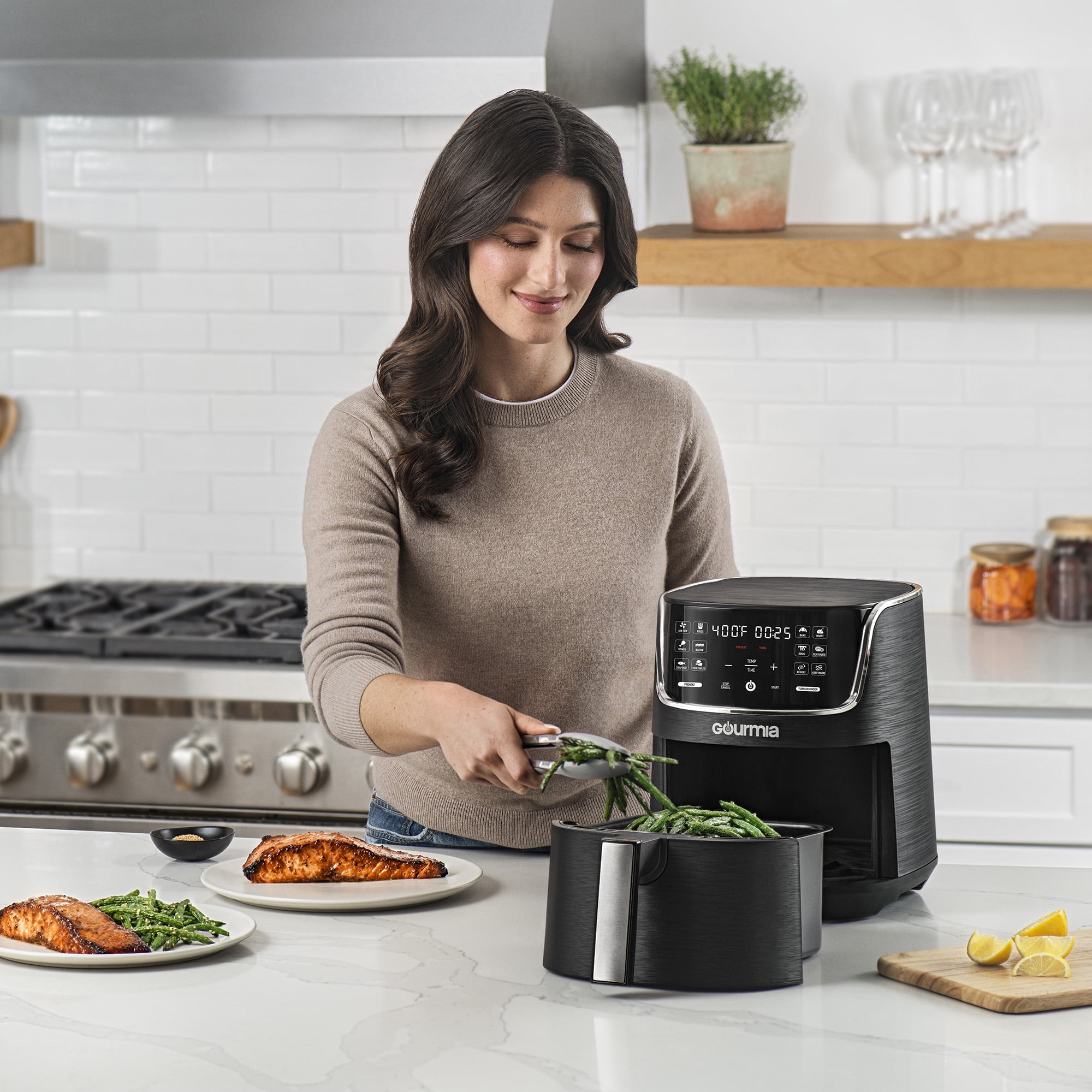 Gourmia 8 Qt Digital Air Fryer with 12-One Touch Presets, Stainless Steel,  Black, 13 in, New