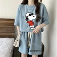thumbnail image 3 of Snoopy-Conjunto de camiseta de manga corta para mujer, chándal informal, traje de gofres, pantalones cortos, ropa de 2 piezas, moda de verano, 2024, 3 of 5
