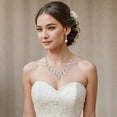 thumbnail image 2 of Conjunto de joyas con collar y pendientes colgantes con forma de lágrima de cristal austriaco para novias y mujeres, 2 of 5
