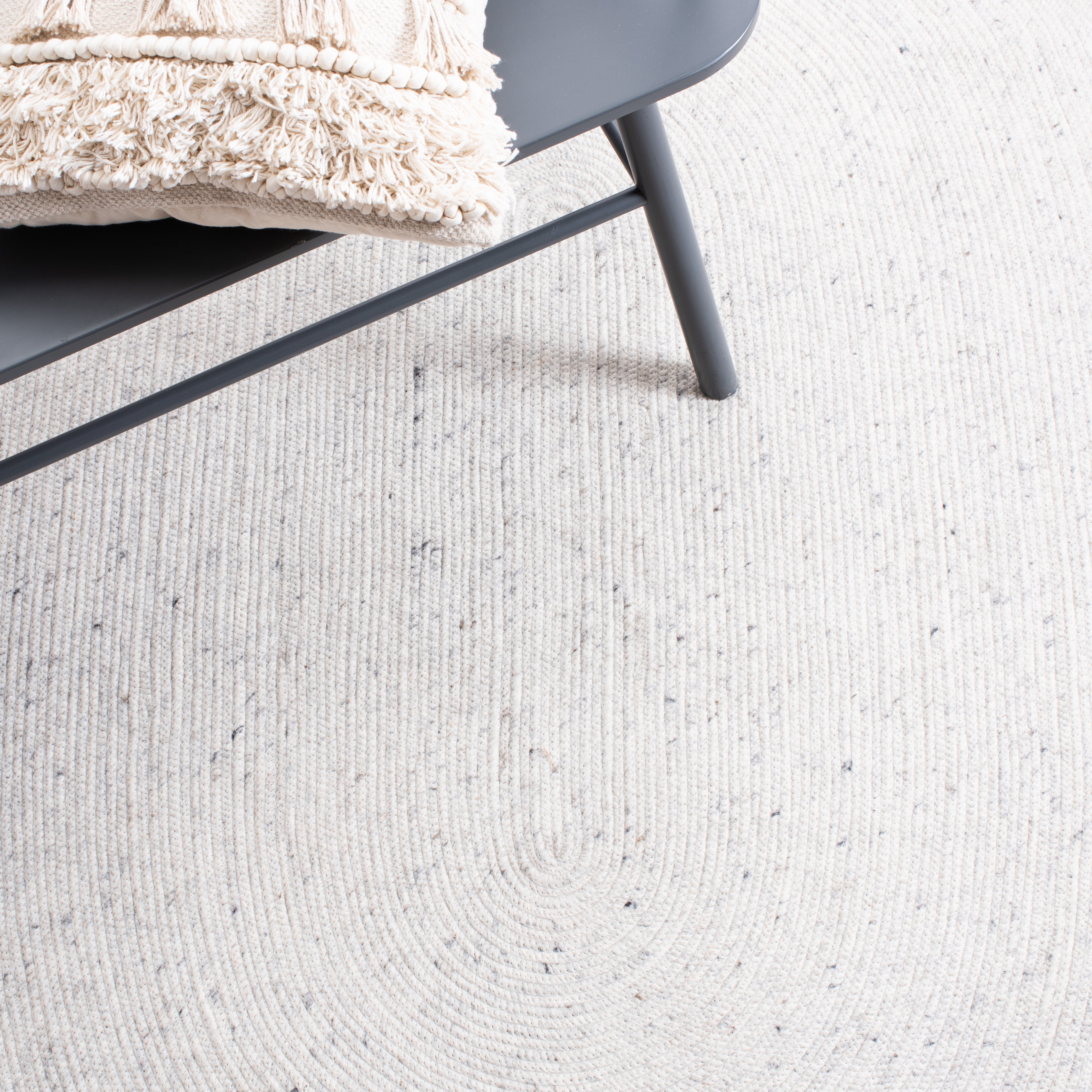 SAFAVIEH Braided Ronan Solid Reversible Area Rug, Light Beige, 3' x 3' Round