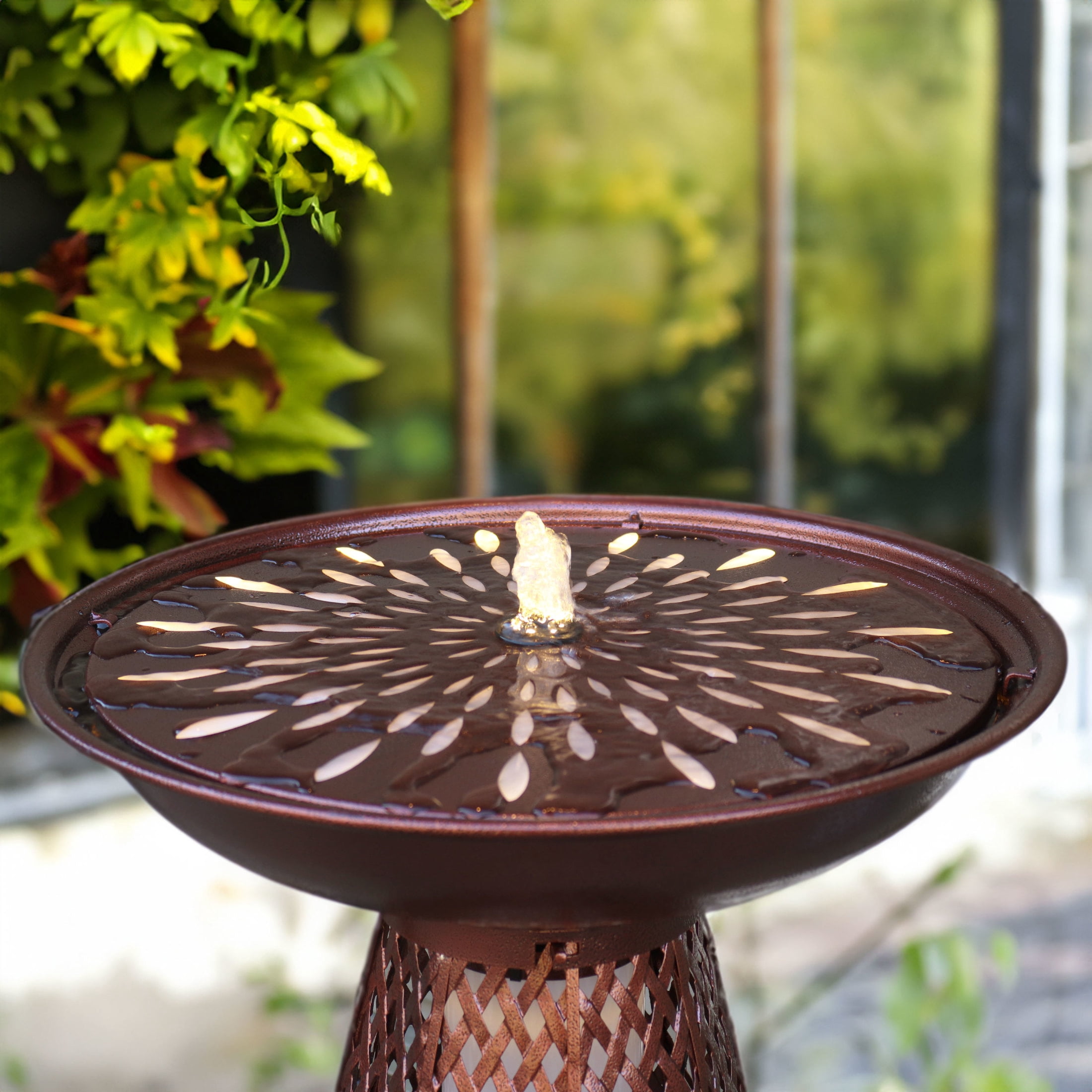 Sunnydaze Metal Crosshatch Outdoor Bird Bath Fountain with Lights