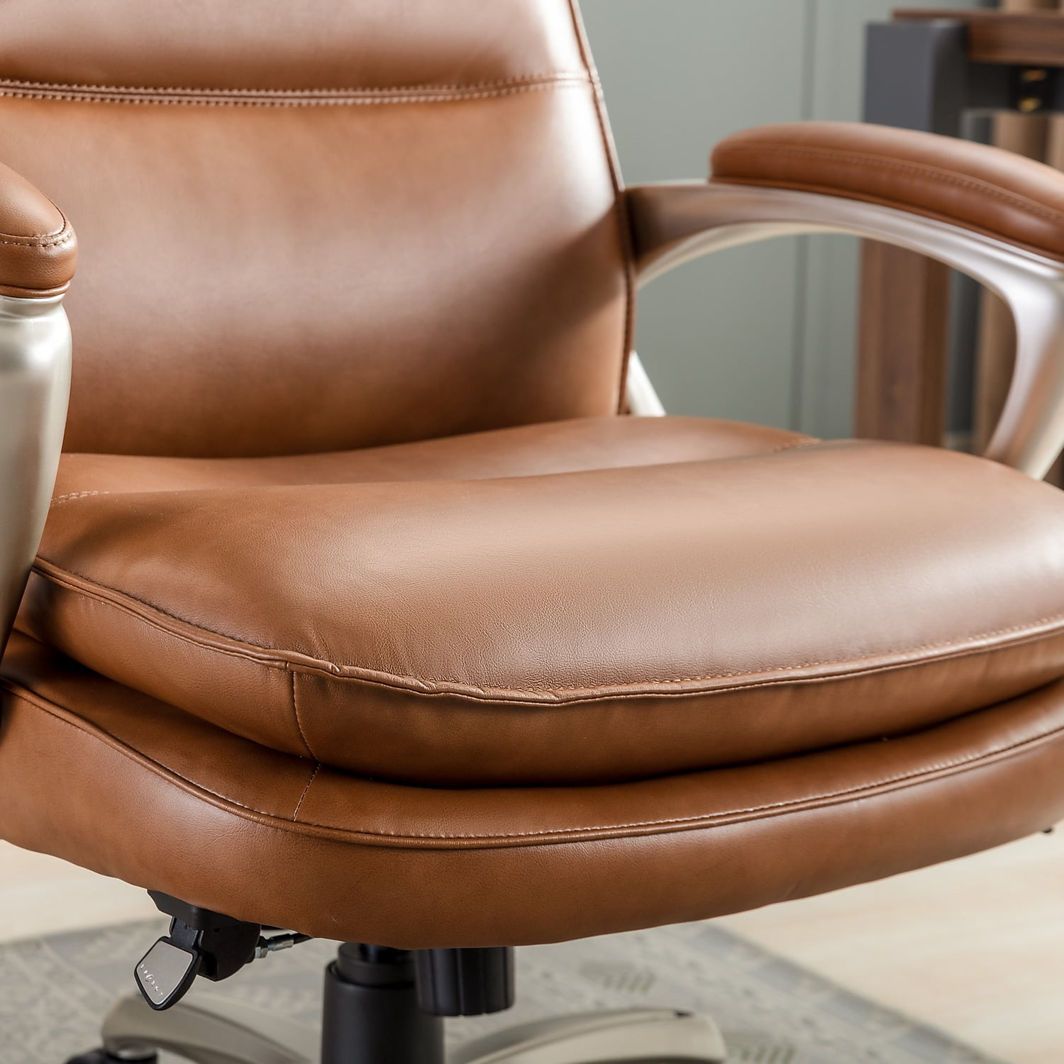 La-Z-Boy Jenkins Ergonomic Bonded Leather Swivel Executive Big & Tall Chair Brown (60075-CAM)