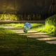 thumbnail image 5 of Decoración exterior de luces solares redondas para flor - Azul, amarillo blanco, rosa con luz impermeable de patio para jardín, 5 of 9
