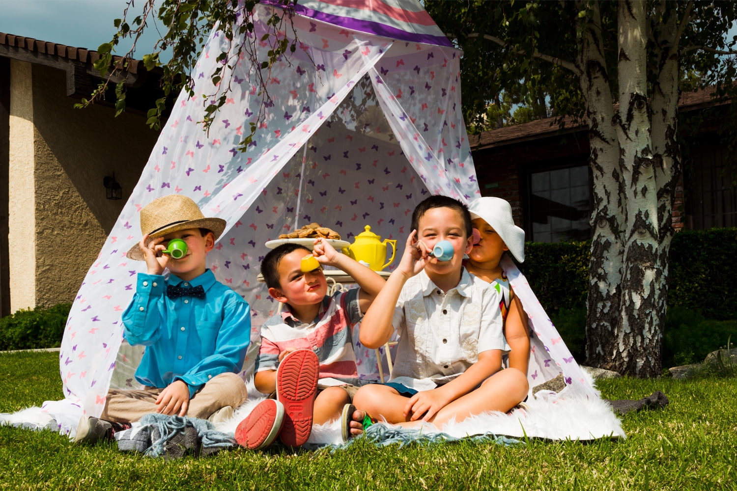 Pacific Play Tents 68100 Child Butterflies Hanging Bed and Play Canopy - 37" x 80"