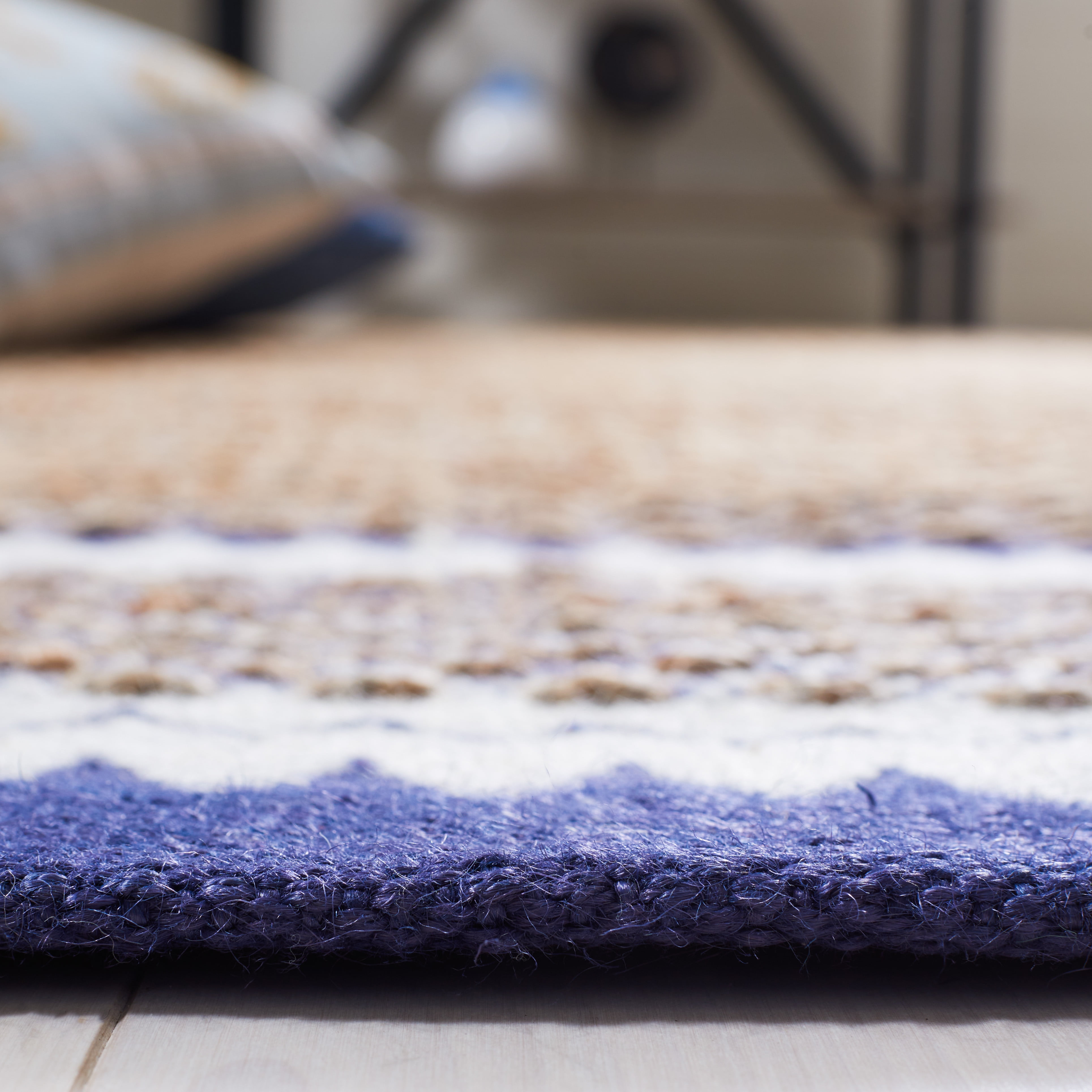 SAFAVIEH Natural Fiber Becky Solid Area Rug, Natural/Navy, 9' x 12'