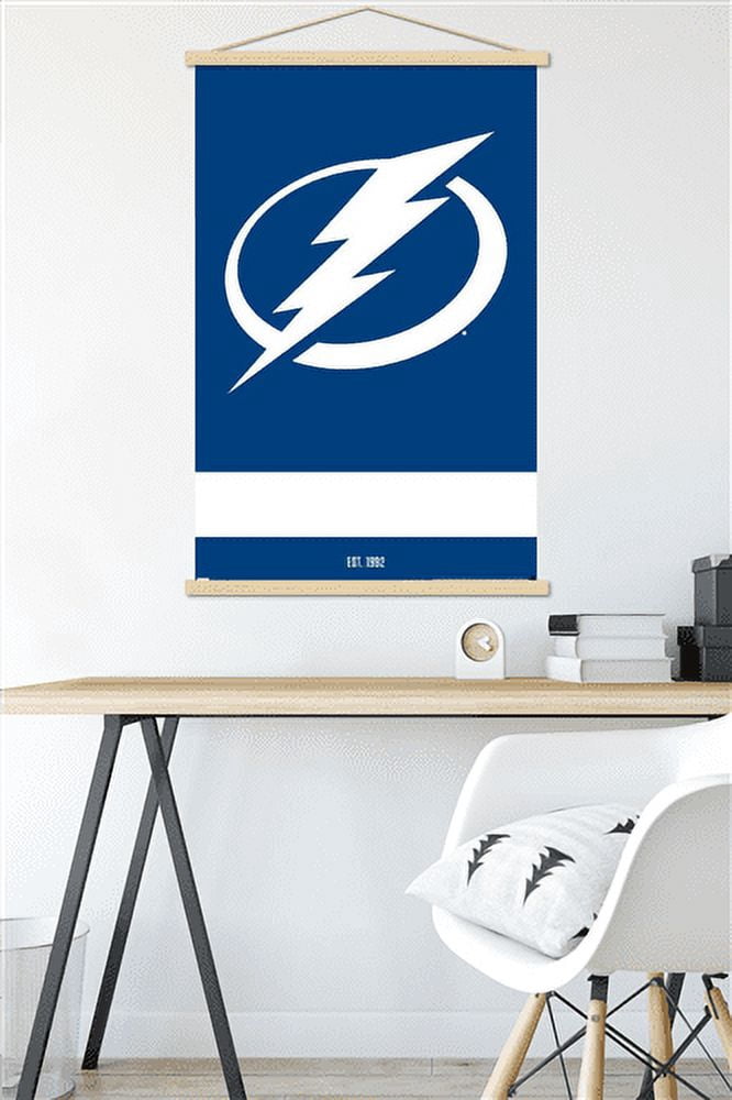 NHL Tampa Bay Lightning - Logo 21 Wall Poster with Magnetic Frame, 22.375" x 34"