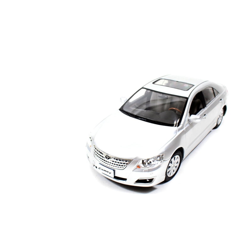 シルバー CAMRY ミニカー Beautiful Monster 18