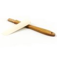 thumbnail image 4 of Xihbxyly Raspador con Mango de Madera, Espátula Flexible para Pasteles, Herramienta para Mezclar Resistente Al Calor, Diseño Fácil de Limpiar, Ideal para Hornear y Cocinar, Agarre Cómodo, Apto para L, 4 of 7
