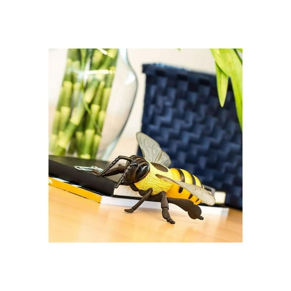 Safari Ltd. Honey Bee Figurine - Lifelike 5.5" Model Figure - Educational Toy for Boys, Girls, and Kids Ages 3Y 