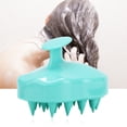 thumbnail image 2 of Cepillo masajeador de cuero cabelludo de silicona verde para una experiencia de lavado del cabello vigorizante, 2 of 8
