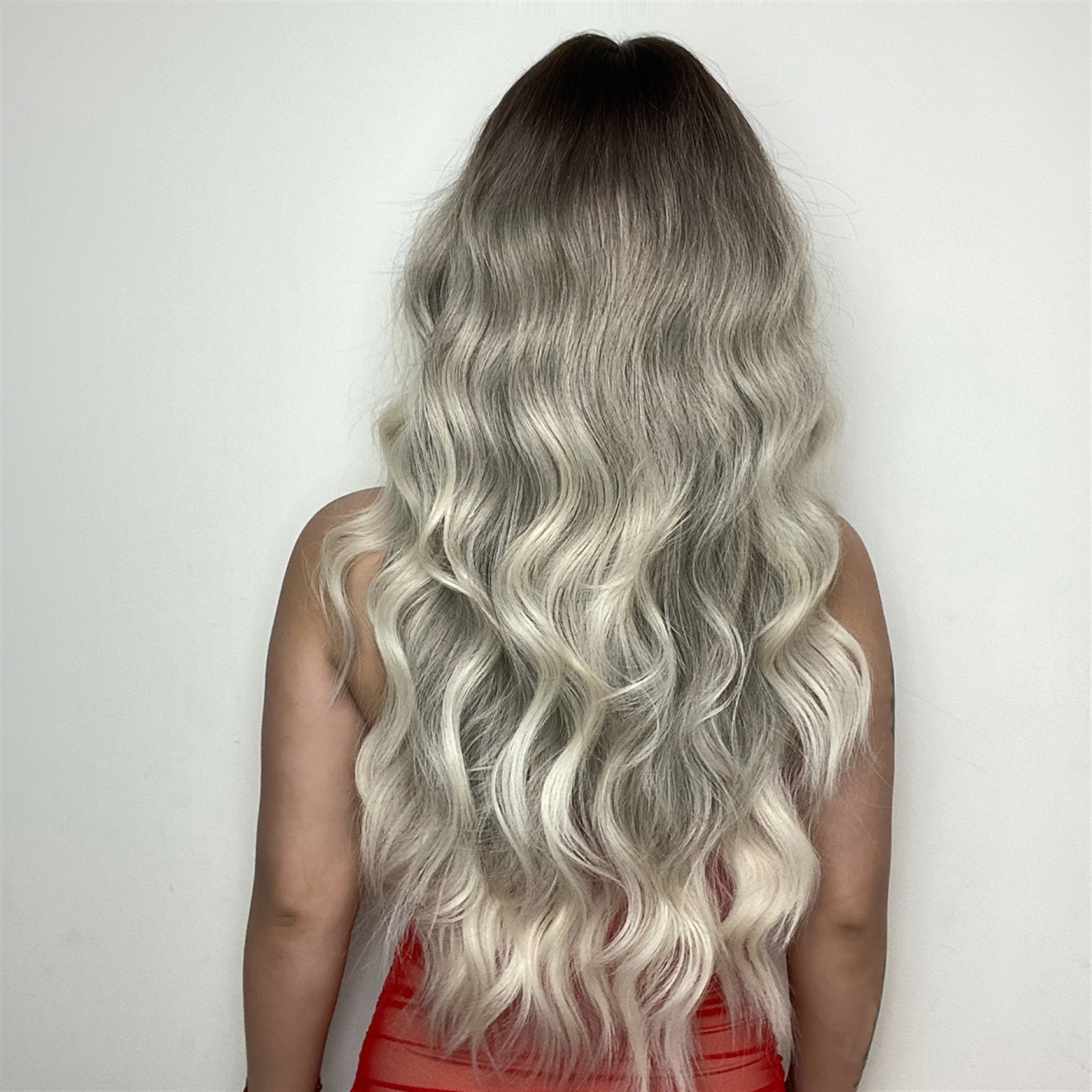 Ombre Ash Brown Blonde Synthetic Wigs for Women Long Wavy Gray Platinum Wigs With Bangs Daily Cosplay Natural Fake Hair